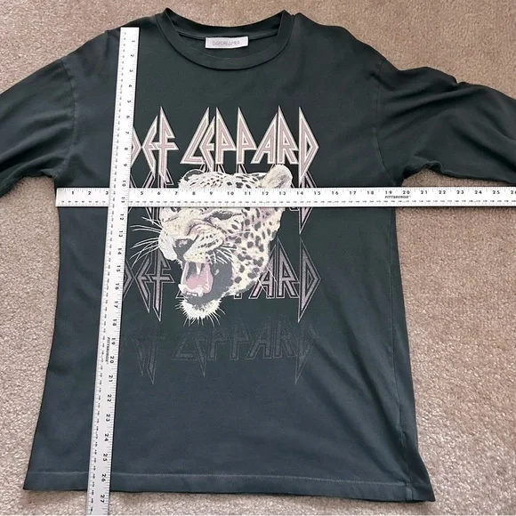 Daydreamer Def Leopard Long Sleeve Crewneck Tee - Picture 6 of 8